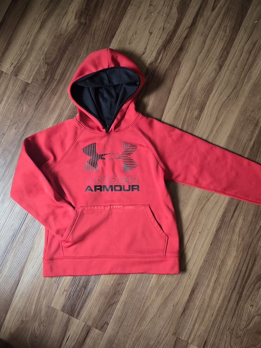 Under Armour Kids Red Youth Small Pullover Hoodie with Black Logo VGUC
